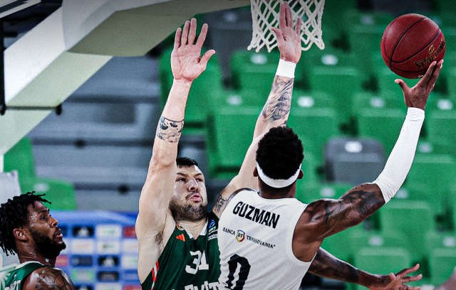 U-Banca Transilvania ajunge la un bilanț de 5 victorii și 5 înfrângeri în BKT EuroCup, după ce am pierdut partida de marți seara cu Cedevita Olimpija Ljubljana| Foto: U-BT Cluj-Napoca - Facebook