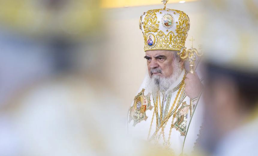 Patriarhia Română a avut miercuri o ieșire publică atipică, prin care le transmite enoriașilor că nu le poate spune cu cine să voteze, dar își arată „angajamentul ferm față de apartenența României la Uniunea Europeană, spațiu al prosperității” | Foto: basilica.ro