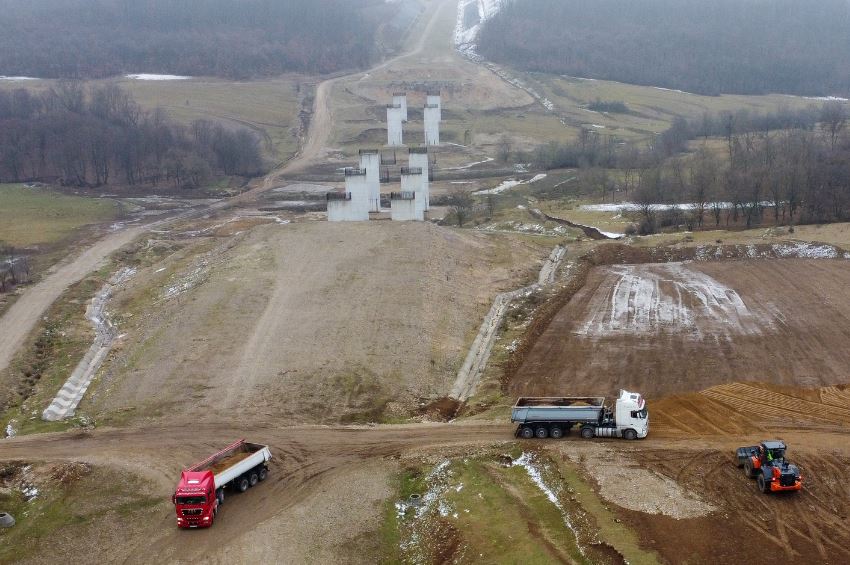 Autostrada Transilvania. Au început lucrările pe secțiunea Suplacu de Barcău - Chiribiș|Foto: Construcții Erbașu - Facebook