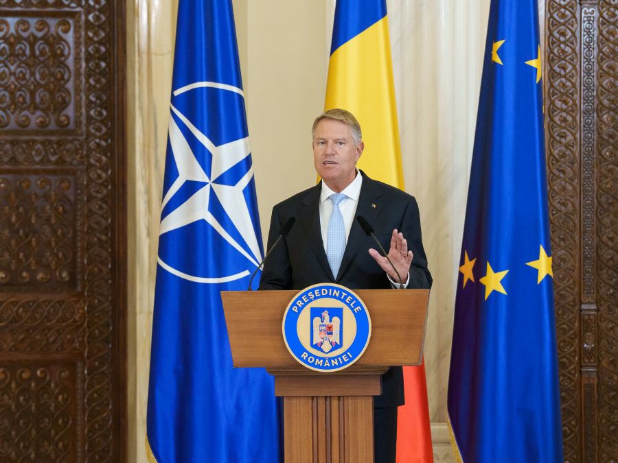 Președintele demisionar Klaus Iohannis își încheie mandatul la Palatul Cotroceni, interimatul urmând să fie asigurat de miercuri de președintele Senatului, Ilie Bolojan | Foto: Klaus Iohannis - Facebook