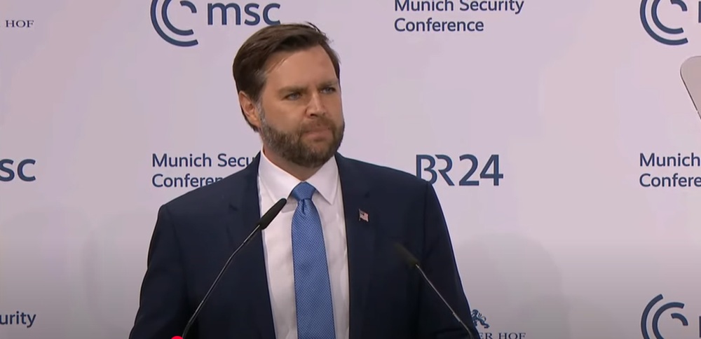 Vicepreședintele SUA, J.D. Vance, a stârnit indignare la Conferința de Securitate de la München pentru că a criticat dur Uniunea Europeană. Foto: captură video Casa Albă / Youtube