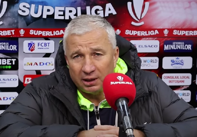 În ciuda problemelor adversarei de duminică, Petrescu a declarat că acesta va fi un meci mai greu decât cele din play-off | Foto: CFR 1907 Official - YouTube