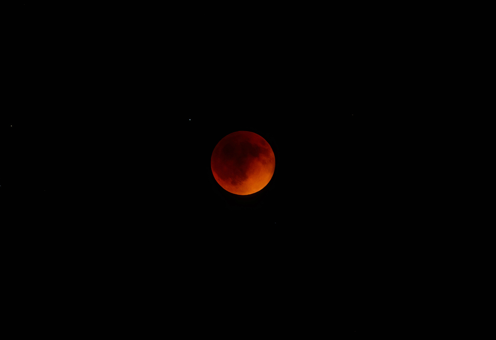 Eclipsa totală de Lună din martie 2025. Un spectacol ceresc impresionant | Foto: depositphotos.com