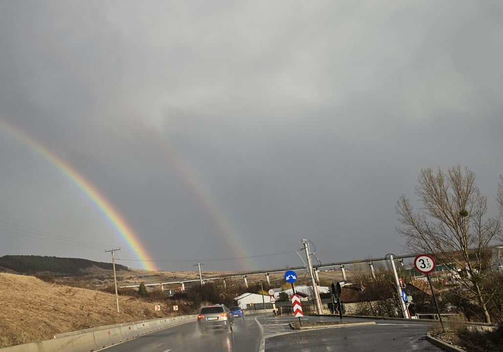 Mesaj RO-Alert de avertizare pentru zona de munte a județului Cluj. Vijelii și rafale de 140 km/h în zona montană a Clujului.|Foto: monitorulcj.ro