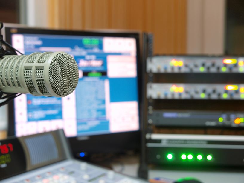 Radio România Cluj - 71 de ani de emisie|Foto: Depositphotos.com