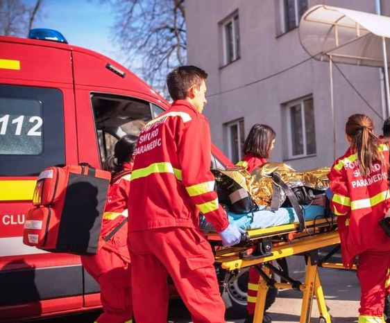 Bărbatul a fost transportat la spital | Foto: ISU Cluj