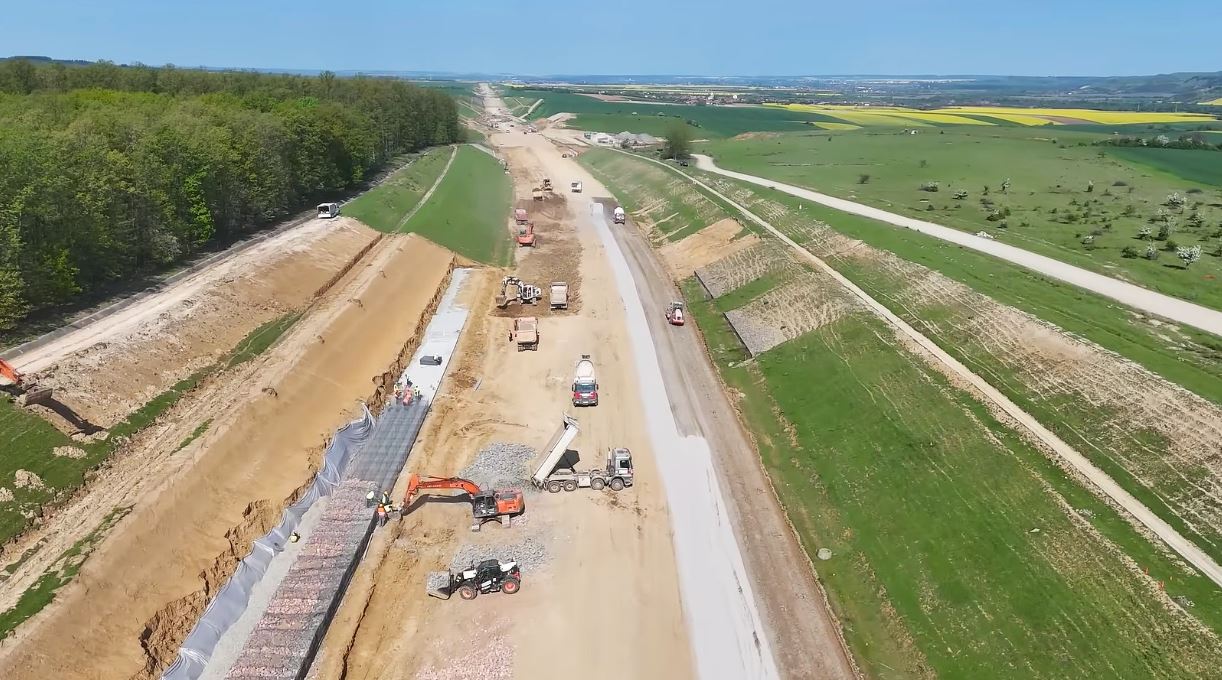 Autostrada Transilvania. Lucrările la segmentul „Bechtel” ar putea fi încheiate la sfârșitul anului viitor, la 22 de ani de la debutul proiectului|Foto: Asociația Pro Infrastructura – Facebook