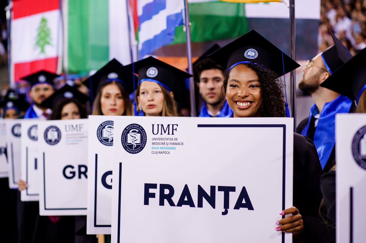 Absolvenți internaționali ai UMF Cluj| Foto: UMF Cluj