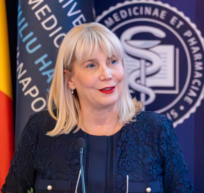 Rectorul Anca Buzoianu: „Diplomele și specializările comune la nivel european, o preocupare concretă”| Foto: UMF „Iuliu Hațieganu” Cluj-Napoca - Facebook