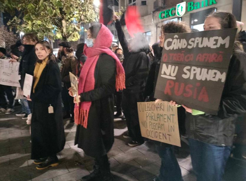 Mii de tineri, așteptați pe Bulevardul Eroilor pentru marșul pro-european| Foto: monitorulcj.ro