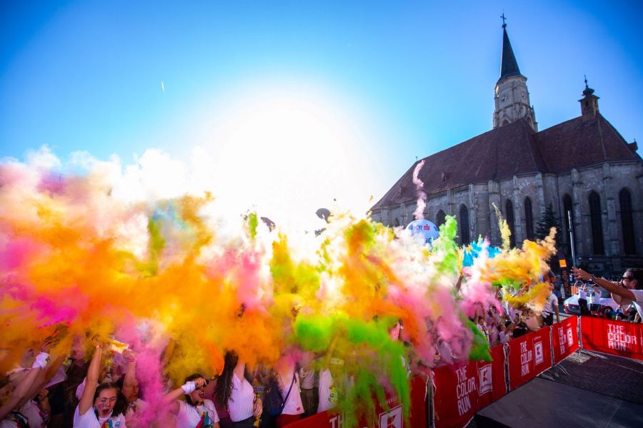 ATENȚIE, șoferi! The Color Run 2025 aduce restricții de circulație în centrul Clujului| Foto: The Color Run