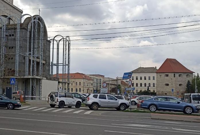 Boc: „Primăria continuă discuțiile pentru realizarea parkingului din Piața Cipariu”|Foto: monitorulcj.ro