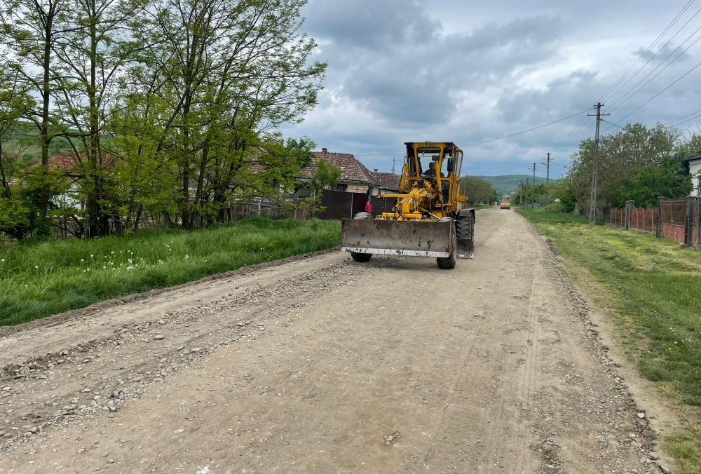 Consiliul Județean Cluj a demarat ample lucrări de întreținere și modernizare pe drumul județean DJ 109Z, pe tronsonul cuprins între Coasta și DJ 161K, prin localitatea Tăușeni| Foto: CJ Cluj