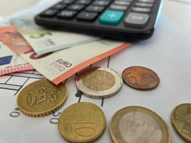 Creștere uriașă a deficitului de cont curent. Investițiile străine scad, în timp ce datoria externă se majorează|Foto: monitorulcj.ro