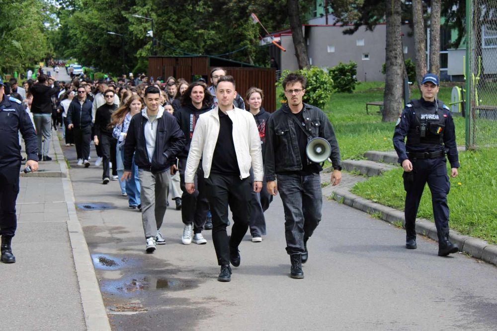 Studenții au pornit în marș | Foto: Ana GREAVU - monitorulcj.ro