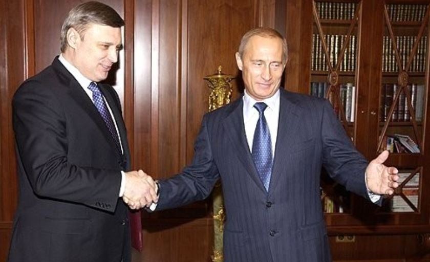 Președintele Rusiei Vladimir Putin, întâlnire de lucru cu premierul Mihail Kasianov, 3 decembrie 2003|Foto: kremlin.ru