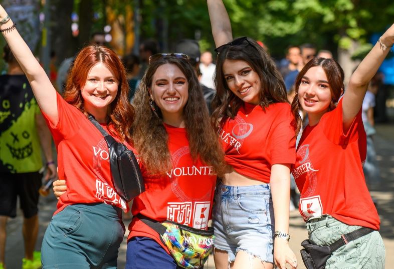 Au început înscrierile pentru voluntari la UNTOLD X. Peste 2.000 de tineri sunt așteptați să intre în universul magic din Cluj-Napoca | Foto: Untold