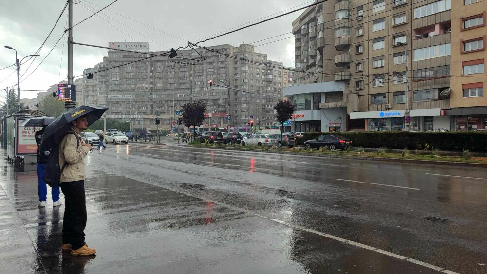 Cluj-Napoca fierbe la 30°C, dar umbrela rămâne necesară| Foto: Paula Copaciu, monitorulcj.ro