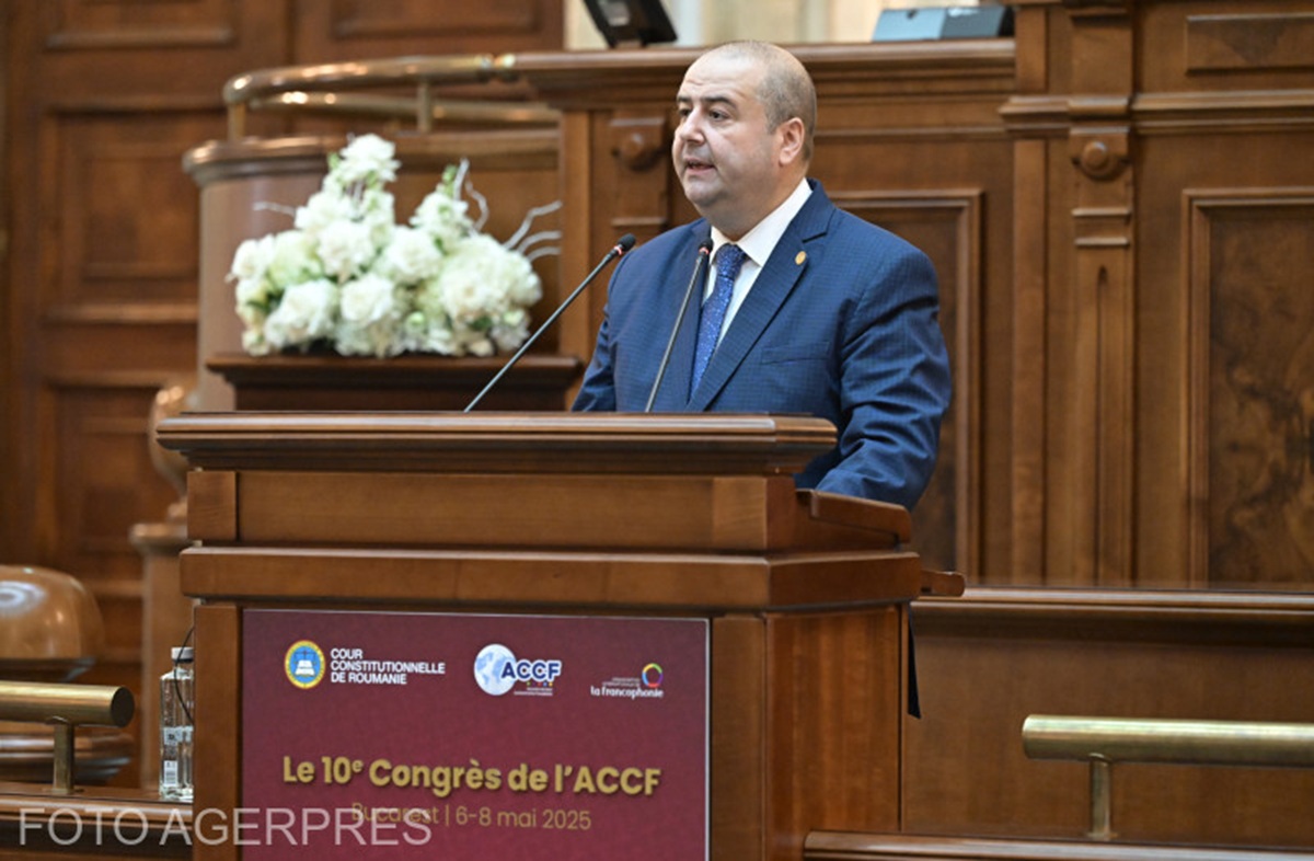 Un apartament din București adăpostește oficial aproape 3.000 de firme cu datorii uriașe către stat. Foto: Mihai Busuioc, presedintele Curtii de Conturi, la Congresul trienal al Asociatiei Curtilor Constitutionale Francofone (ACCF), 6 - 8 mai 2025. Agerpres / Mihai Poziumschi