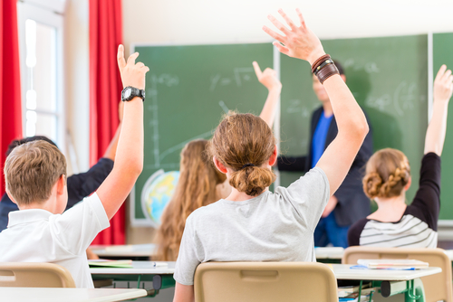 Ziua Învățătorului, sărbătorită pe 5 iunie. Zi liberă pentru elevi și profesori | Foto: edu.ro