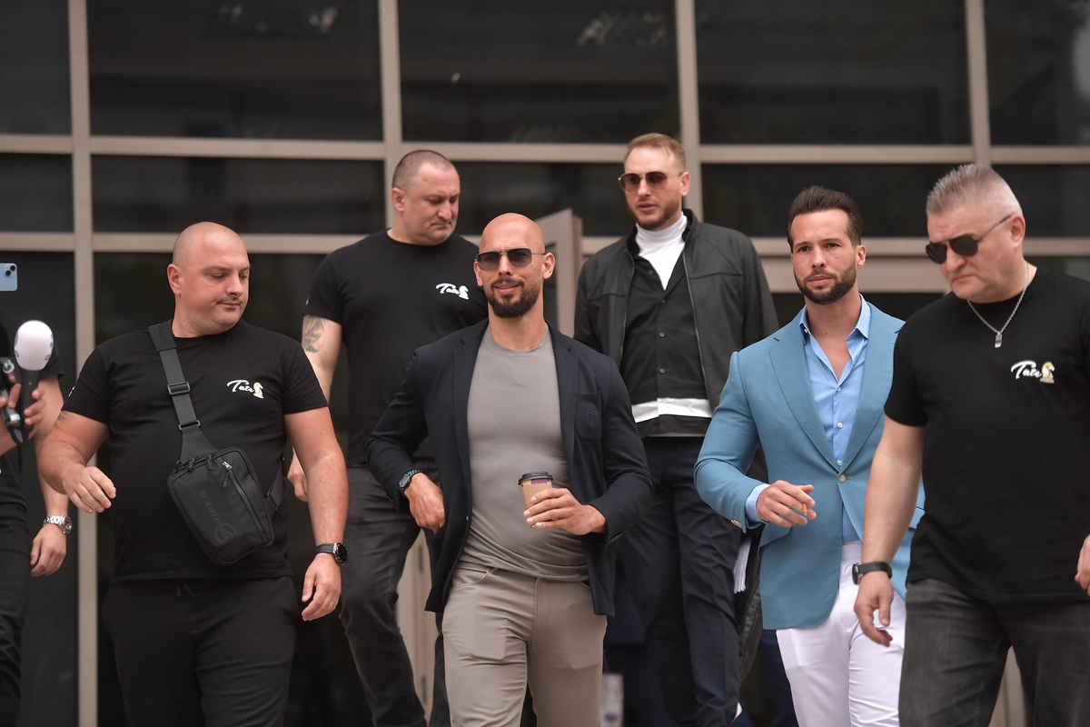 Andrew Tate a rămas fără permis după ce a condus cu 196 km/h într-o localitate din Vâlcea | Foto: GRIGORE POPESCU / AGERPRES FOTO