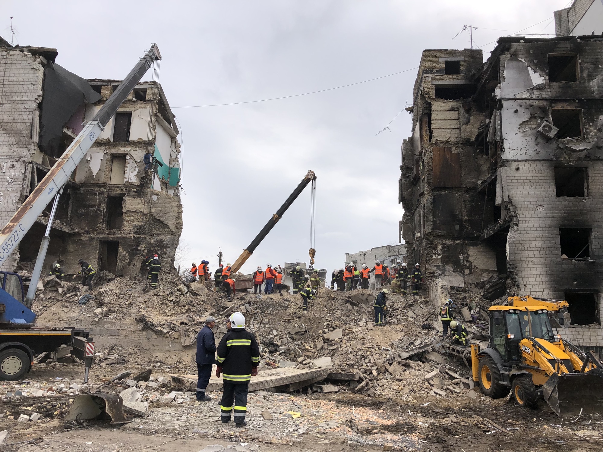 Implicarea într-un război este cea mai mare teamă a românilor. În fotografie, efectele bombardamentului de la Borodyanka (Kiev) din Ucraina. Foto: Dmytryi Ozhhikhiin, Depositphotos.com