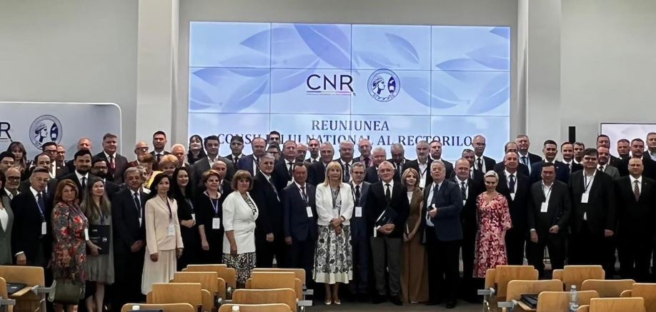 Rectorul UMF Cluj, Anca Buzoianu, despre măsură de solidaritate privind creșterea temporară a normei didactice: „Lucrurile trebuie judecate în detaliu de fiecare universitate”|Foto: Anca Dana Buzoianu - Facebook