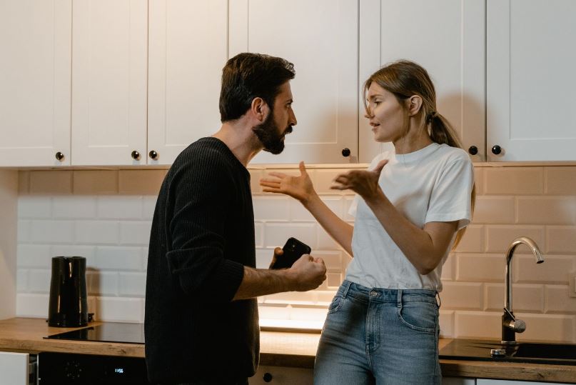 România se află în rândul țărilor UE cu cea mai mare rată a violenței asupra femeilor în cuplu | Foto: pexels.com