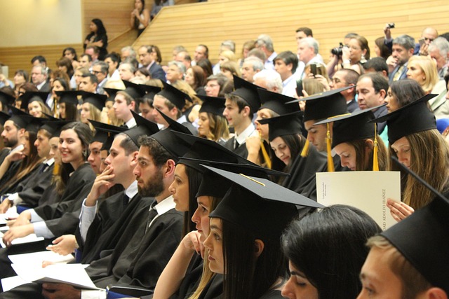 Măsura prin care actele de studii vor include un cod QR, pentru acces la parcursul academic al titularului, amânată pentru 2026| Foto: pixabay.com