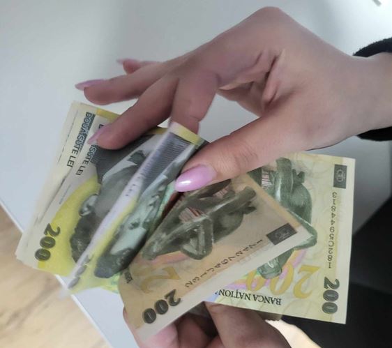Măsuri pentru reducerea deficitului: reduceri de personal și salarii la bugetari, TVA de 21% și stoparea unor investiții|Foto: monitorulcj.ro