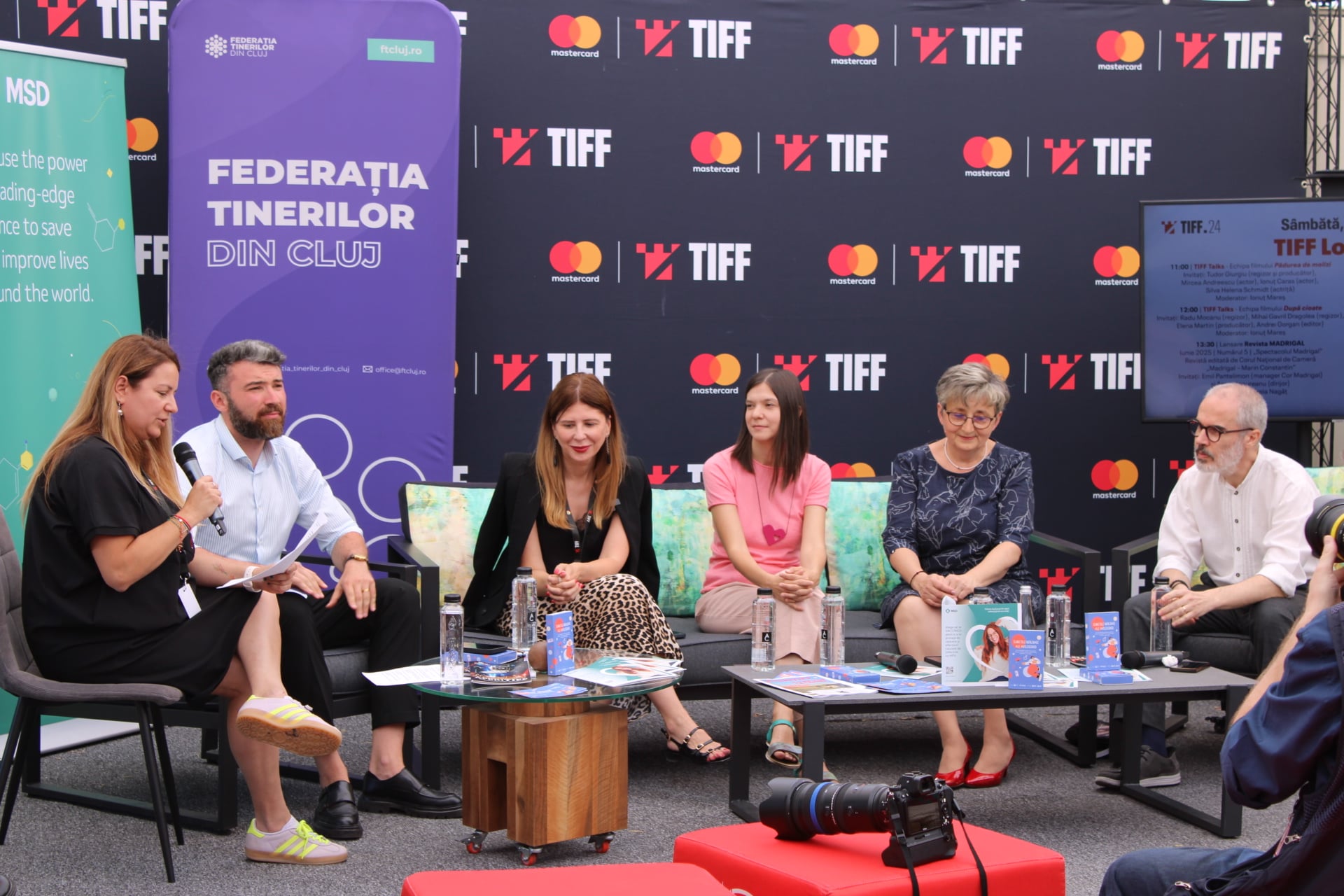 Dr. Călin Todoran, medic primar obstetrică-ginecologie; Livia Stan, Policy and Market Access Director MSD Romania; Univ. Dr. Mădălina Coman, medicul de familie Emiliana Costiug și psihologul Mihnea Măruță au vorbit despre cât de important este să îți înțelegi copilul adolescent| Foto: Ana Greavu, monitorulcj.ro