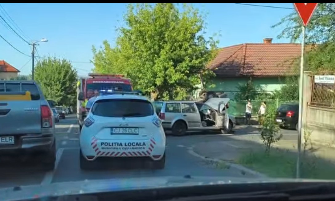 Accident pe strada Gheorghe Doja din Cluj-Napoca| Foto: Info Trafic Cluj-Napoca - Facebook