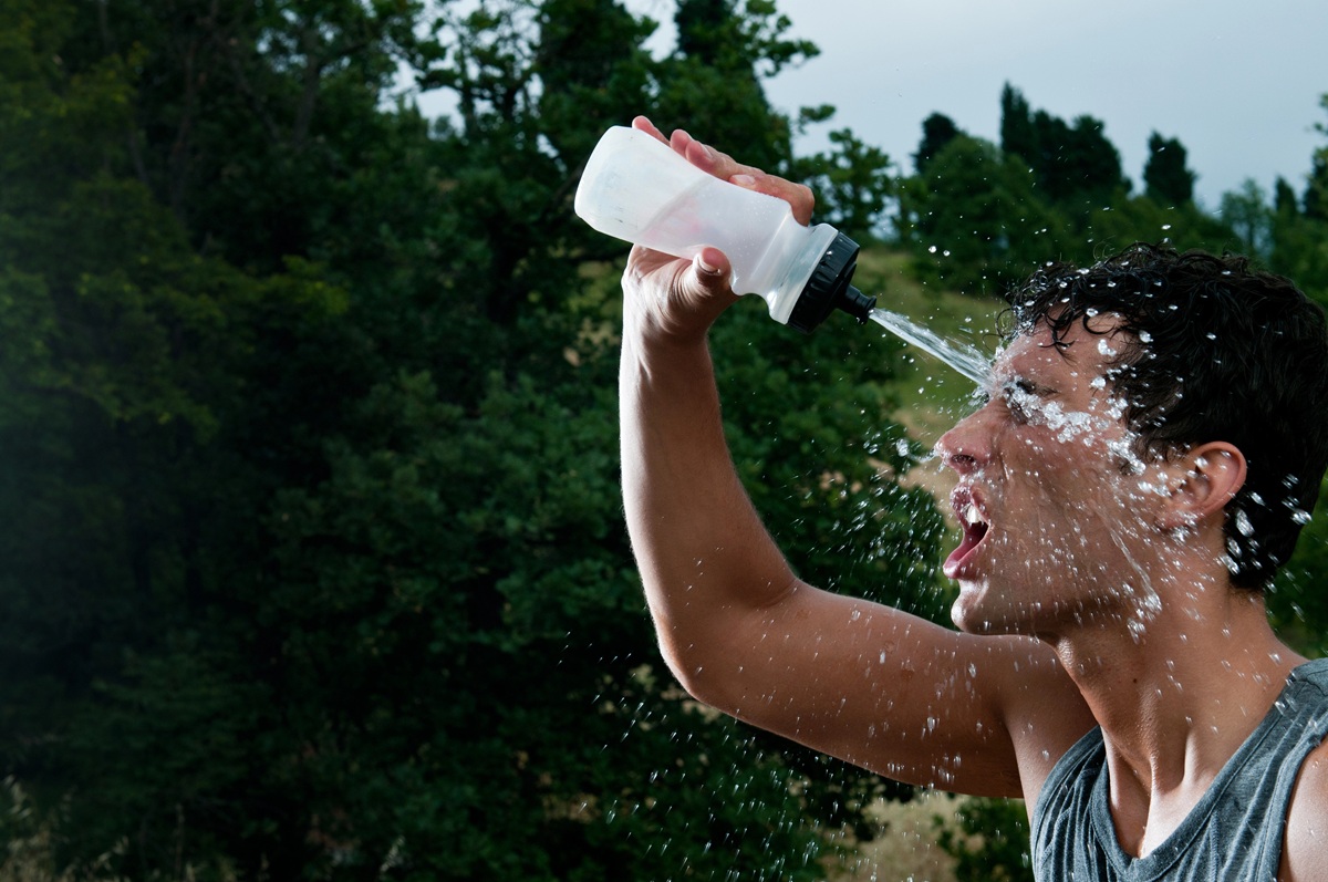 Un turist a murit de șoc termic în Spania, care va atinge 47°C, iar Italia închide drumuri topite de căldură. Foto: Depositphotos.com