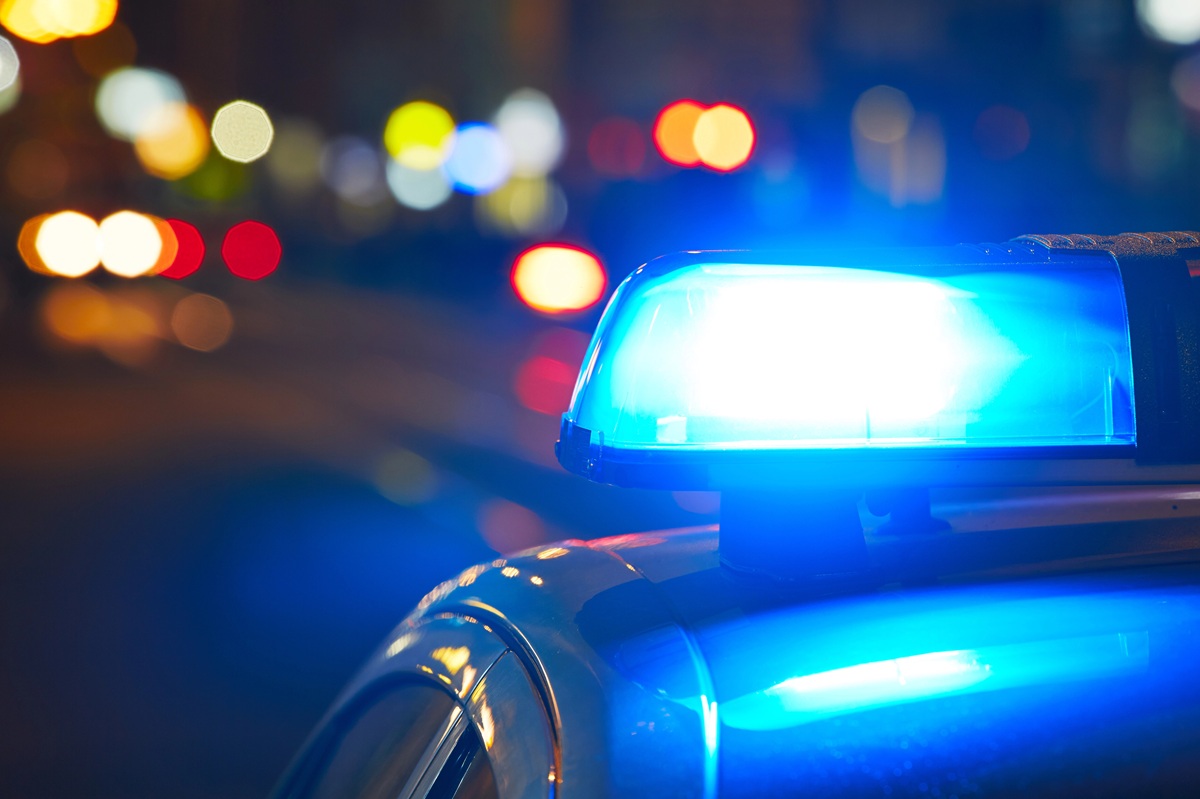 Un bărbat de 50 de ani a fost resuscitat după ce a căzut cu scuterul într-o vale la Cuzdrioara. Foto: Depositphotos.com