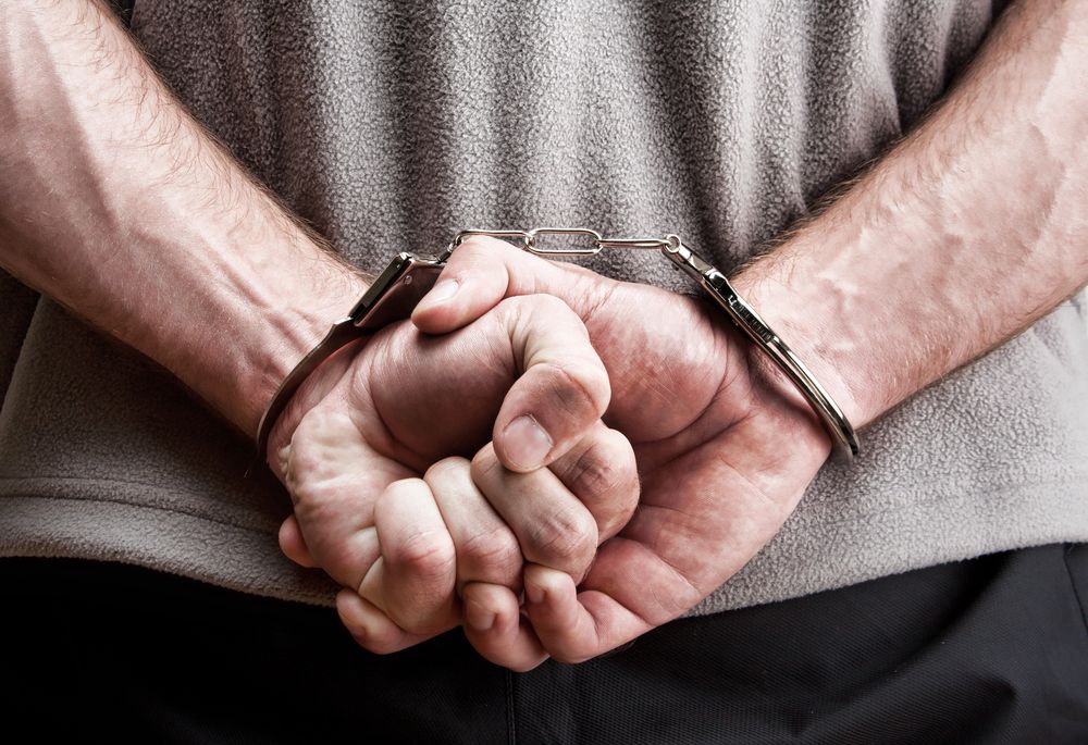Bărbat din Cluj, arestat pentru că a violat o minoră. Cât timp va sta după gratii?|Foto: Depositphotos.com