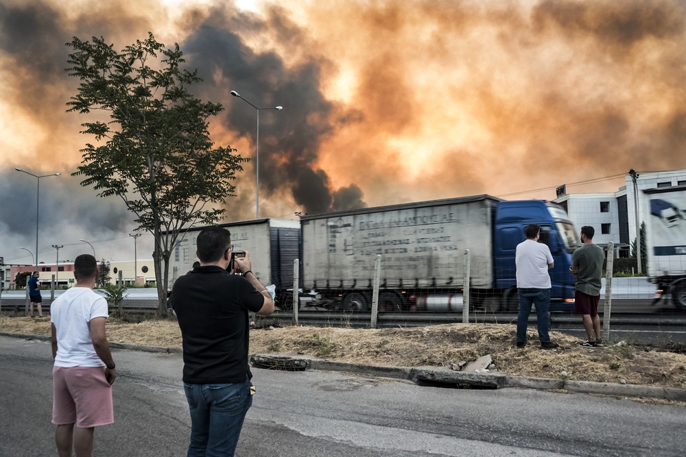 În 2021, incendiile au devastat Grecia aproape o săptămână, intensificate de temperaturile deosebit de ridicate şi vântul puternic | Foto: Depositphotos.com