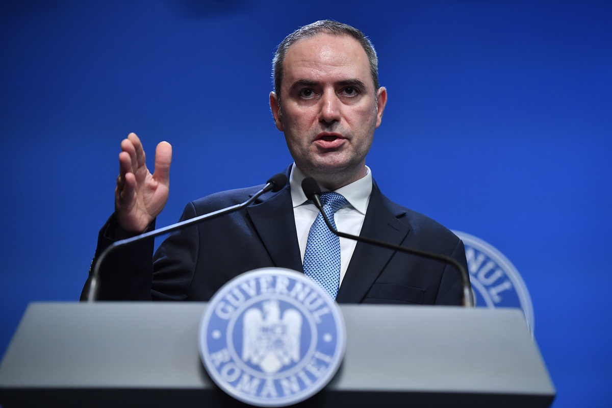 Ministrul Finanțelor Alexandru Nazare susține o conferință de presă în 3 iulie 2025 despre pachetul fiscal care va fi adoptat de Guvern. Foto: Grigore Popescu, Agerpres Foto