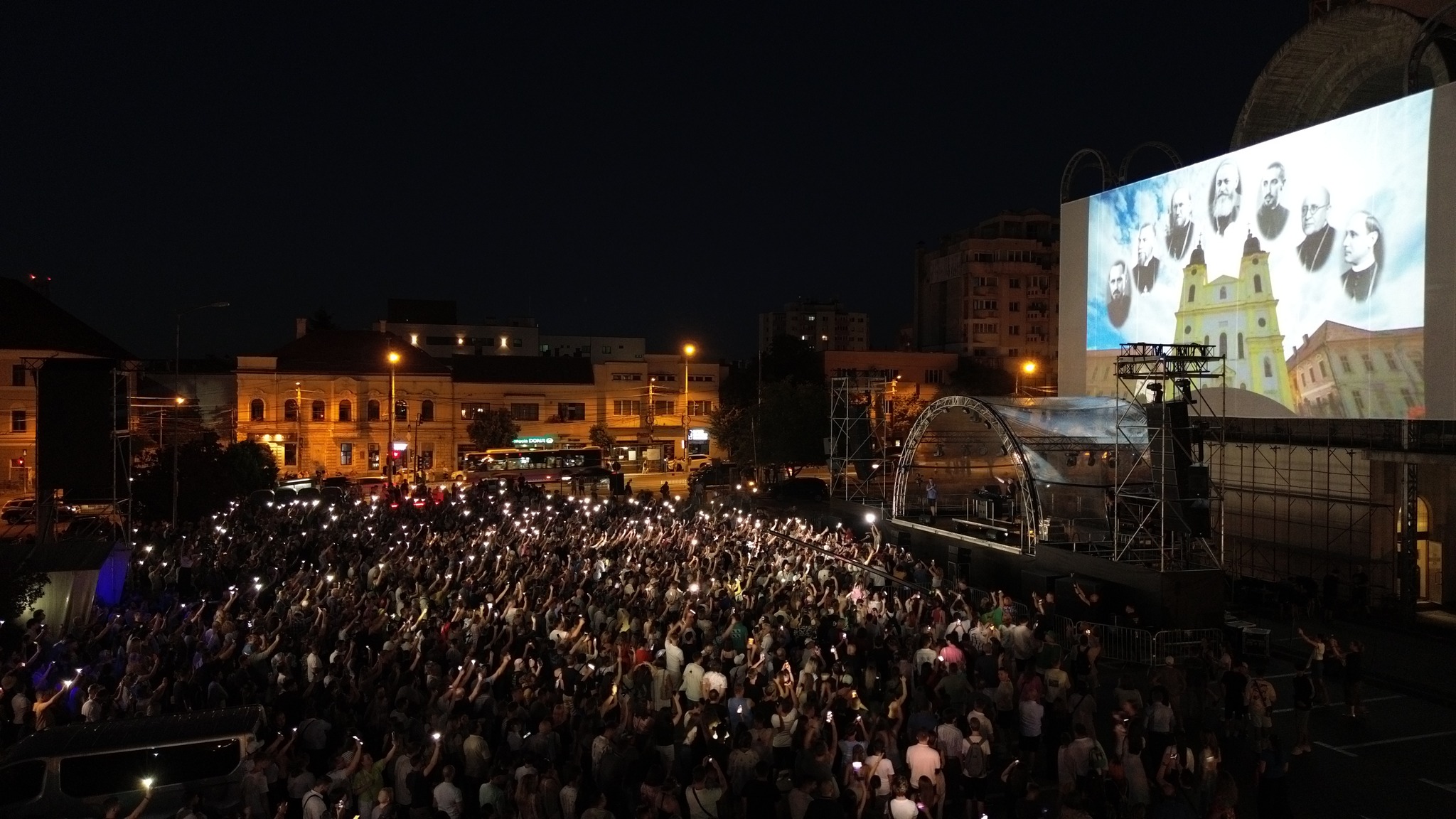 Cluj-Napoca, capitala tinerilor greco-catolici pentru o zi, a fost martora unui eveniment unic sâmbătă seara, când DJ Padre Guilherme | Foto: Eparhia Română Unită cu Roma, Greco-Catolică, de Cluj-Gherla