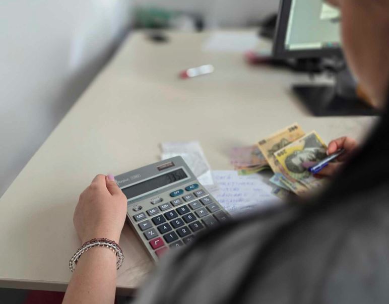 Vești bune pentru românii cu rate la bănci: indicele ROBOR la trei luni a scăzut sub 7% pe an| Foto: Eliza Lucaciu - monitorulcj.ro