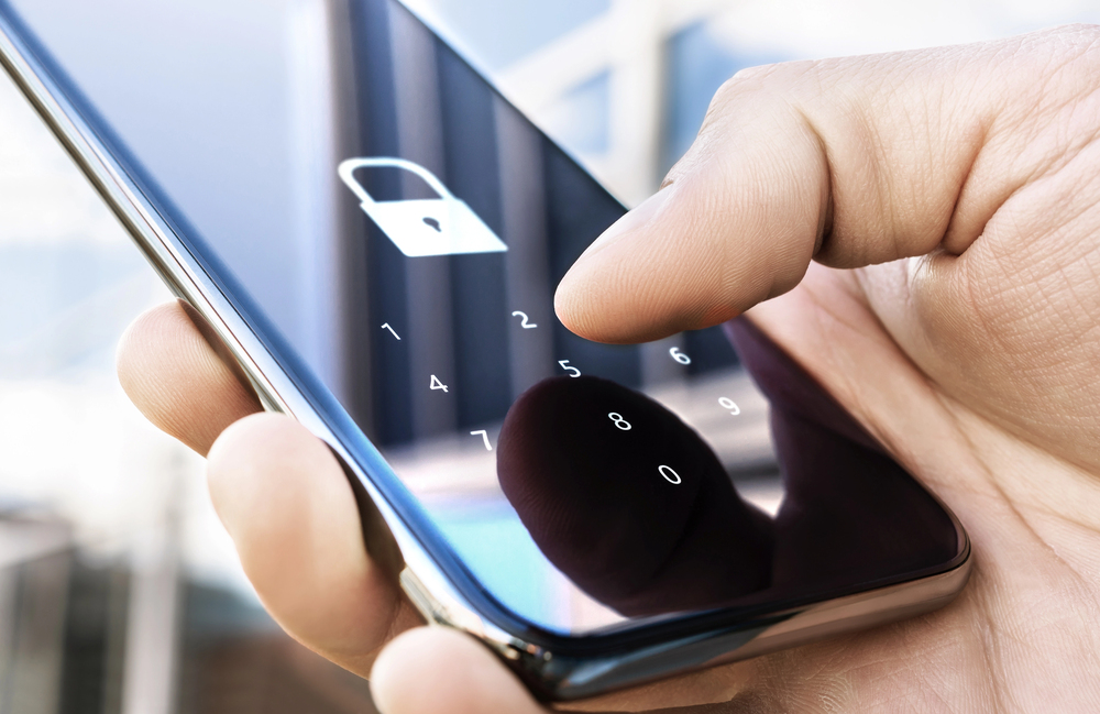 Fraudele telefonice vor fi mai puține după blocarea numerelor false | Foto: depositphotos.com
