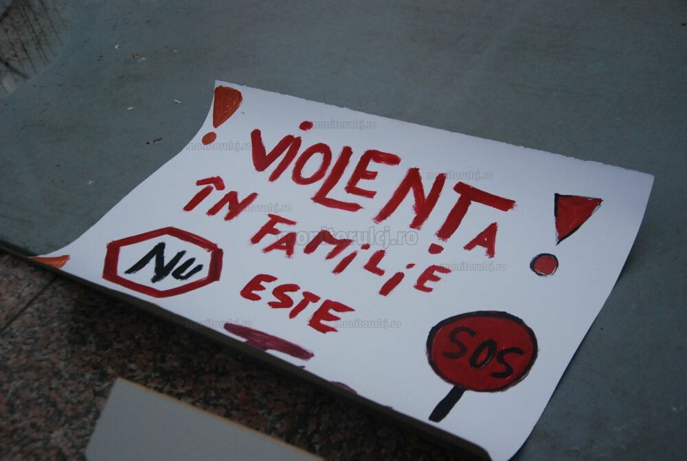 Românii, tot mai îngrijorați de violența domestică împotriva femeilor| Foto: monitorulcj.ro