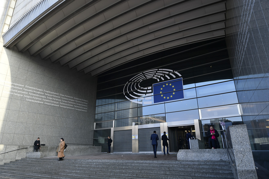 Moțiunea de cenzură împotriva cu 360 de voturi împotrivă | Foto: SILVIU MATEI / AGERPRES FOTO