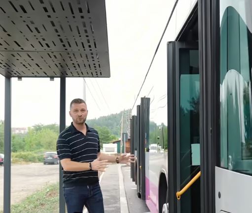 O nouă linie de transport public în Florești. Primarul Bogdan Pivariu: „Avem prima cursă de autobuz prin zona Răzoare”.|Foto: Bogdan Pivariu - Facebook