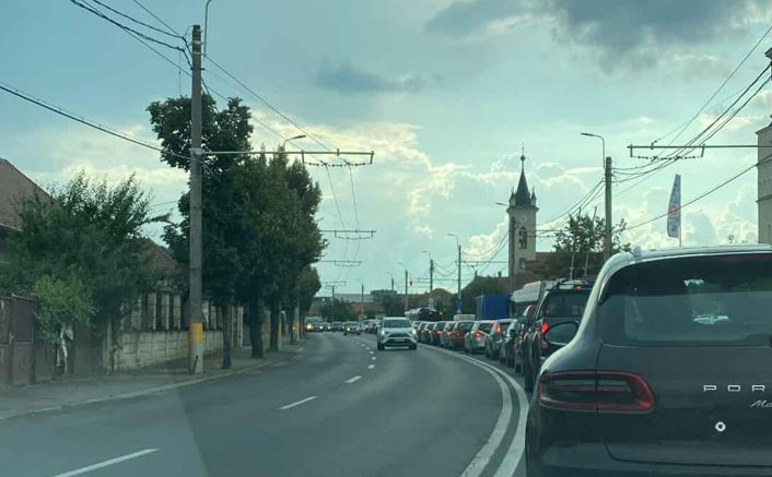 Cum poți evita DN1C în perioada festivalului Electric Castle. Rute alternative pentru evitarea blocajelor din trafic.|Foto: monitorulcj.ro