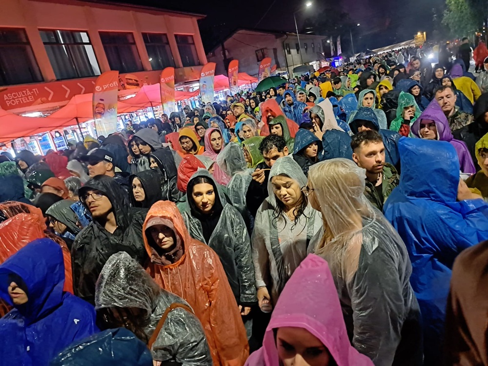 Un drum Bonțida-Cluj a durat aproape două ore, joi noaptea, cu tot cu statul la coadă | Foto: Bianca PREDA – monitorulcj.ro