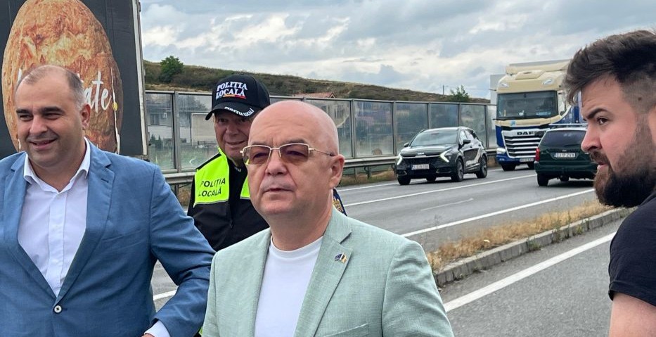 Emil Boc a felicitat-o pe CFR după succesul cu Paksi | Foto: Sergiu TĂMAȘ - monitorulcj.ro