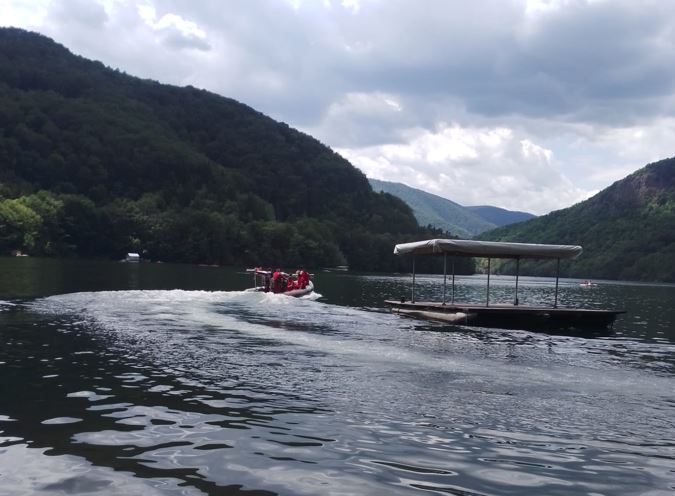 Bărbat dispărut în lacul Tarnița. Intervenție cu echipaj de scafandri și elicopter SMURD|Foto: ISU Cluj