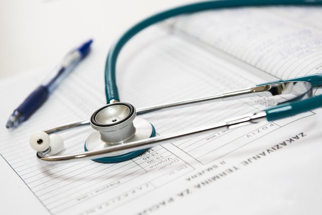 Controalele CNAS privind concediile medicale continuă. Peste 200 de medici verificați și zeci de nereguli identificate | Foto: pexels.com