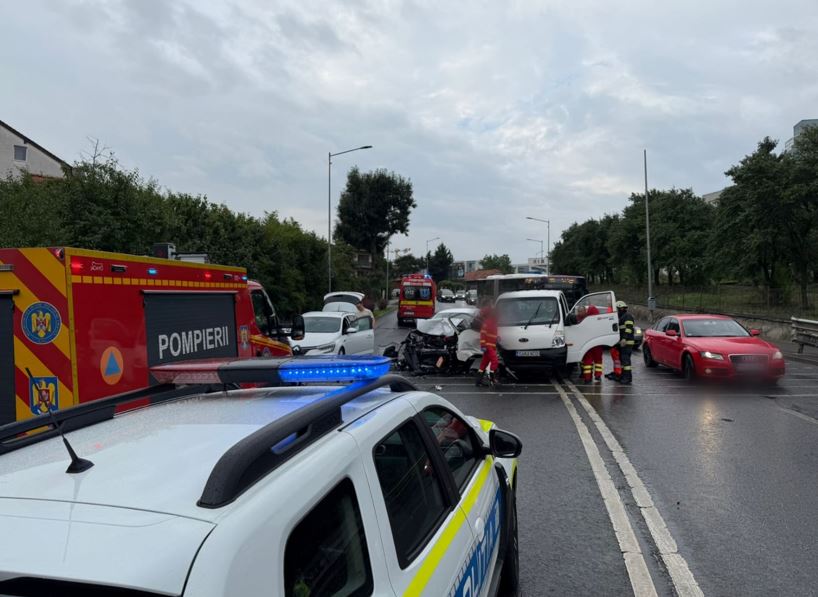 Accident rutier grav pe Calea Turzii. Tineri cu multiple traumatisme, transportați la spital|Foto: ISU Cluj