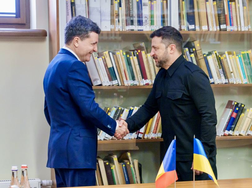 Nicușor Dan, președintele României și Volodimir Zelenski, președintele Ucrainei, la Summitul B9 de la Vilnius, iunie 2025|Foto: presidency.ro